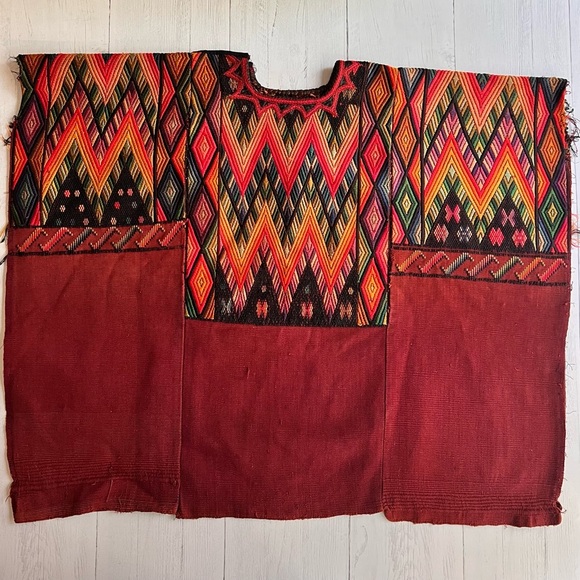 Vintage 70s Guatemalan Huipil Handmade Tunic Top – Red Brown Geometric P… - Picture 6 of 15